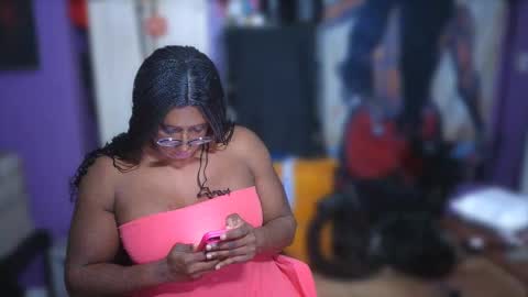 Naomi online show from 10/16/25, 06:25