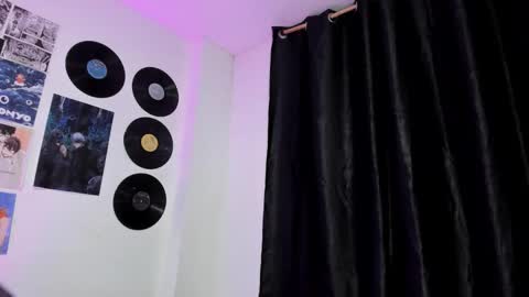 Snapshot of naomiharuno chatting on 10/17/25, 02:04 naomiharuno online show from 10/17/25, 02:04