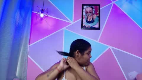 Naomi Campbel online show from 03/15/26, 02:01