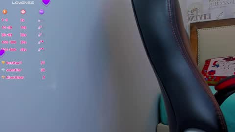 Naomi  online show from 12/17/24, 03:17