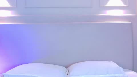 Naomi Klarc online show from 10/10/25, 04:44