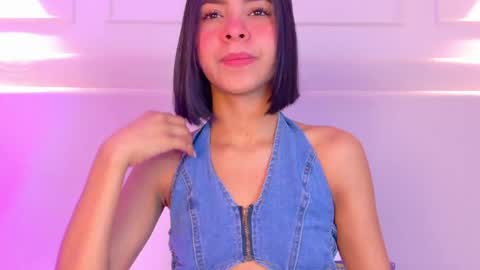 Naomi Klarc online show from 04/11/26, 12:42