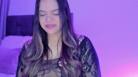 Snapshot of naomipalmer_ chatting on 10/31/25, 02:23 Naomi online show from 10/31/25, 02:23