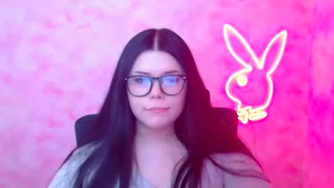 Naomi online show from 12/19/25, 06:59