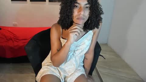 naomiwildburn online show from 10/04/25, 05:00