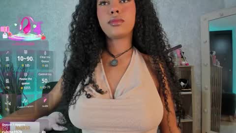 Naomi     online show from 11/23/25, 03:39