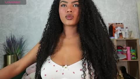 Naomi     online show from 04/12/26, 10:59