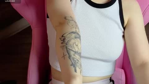 Naomi online show from 10/02/25, 08:27