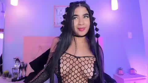 Snapshot of naomy_gyal_ chatting on 06/26/26, 07:40 Naomy online show from 06/26/26, 07:40