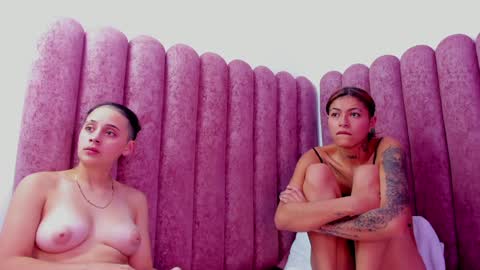 Snapshot of naomyanddany chatting on 12/10/24, 07:05 NaomyAndDany online show from 12/10/24, 07:05