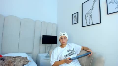 Snapshot of naomyanddany chatting on 01/26/25, 05:23 NaomyAndDany online show from 01/26/25, 05:23