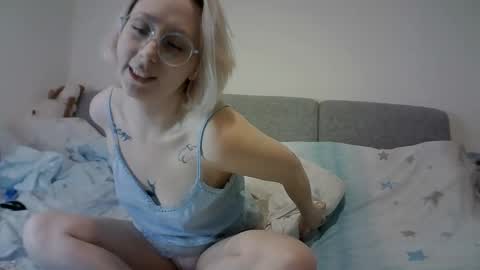 Snapshot of naozuqace chatting on 12/14/24, 06:52 NaozuQAce online show from 12/14/24, 06:52