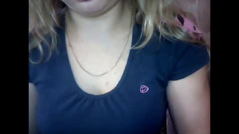 Snapshot of narcisjill chatting on 10/31/25, 08:59 NarcisJill online show from 10/31/25, 08:59