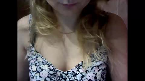 Snapshot of narcisjill chatting on 11/13/25, 10:36 NarcisJill online show from 11/13/25, 10:36