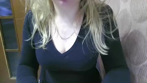 Snapshot of narcisjill chatting on 12/16/25, 09:25 NarcisJill online show from 12/16/25, 09:25