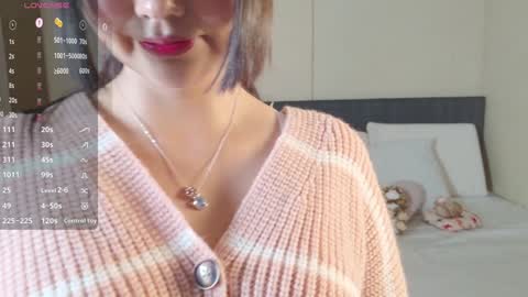 Snapshot of naree_masaki chatting on 01/08/25, 10:37 Naree online show from 01/08/25, 10:37