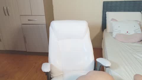 Naree online show from 01/19/25, 01:33