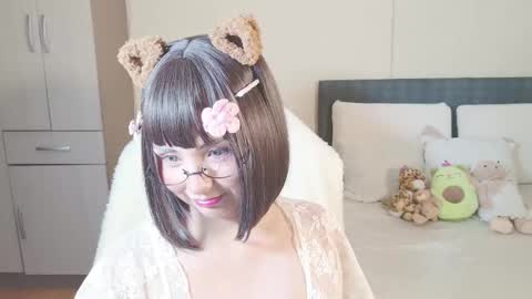 Snapshot of naree_masaki chatting on 02/23/25, 09:26 Naree online show from 02/23/25, 09:26