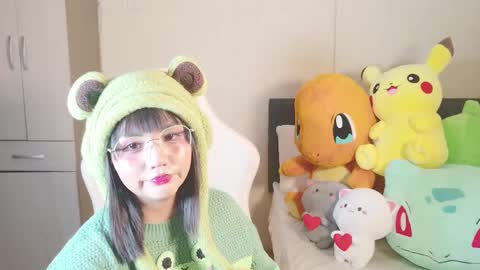 Snapshot of naree_masaki chatting on 09/17/25, 10:50 Naree online show from 09/17/25, 10:50