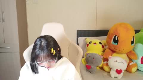 Snapshot of naree_masaki chatting on 11/12/25, 11:10 Naree online show from 11/12/25, 11:10