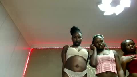 Snapshot of nasha_nei chatting on 06/11/26, 08:40 Nasha online show from 06/11/26, 08:40