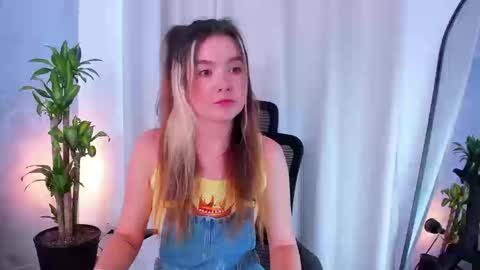 Nashly Fontana online show from 03/16/26, 02:21