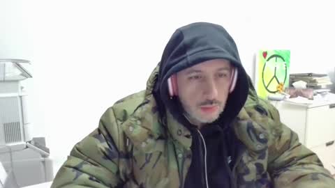 Snapshot of nassobout chatting on 12/09/24, 09:37 nassobout online show from 12/09/24, 09:37