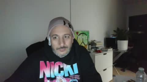 Snapshot of nassobout chatting on 02/19/25, 11:46 nassobout online show from 02/19/25, 11:46