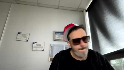 nassobout online show from 05/17/26, 10:44
