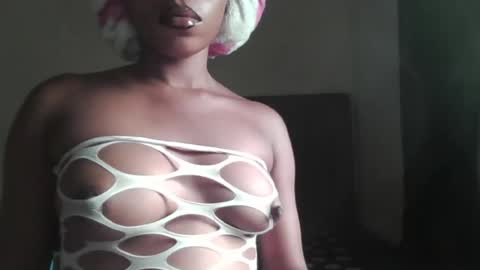 Snapshot of nastie_sheba chatting on 06/12/26, 10:25 sheba online show from 06/12/26, 10:25