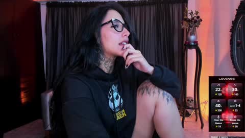 Snapshot of nasty_alice1 chatting on 01/24/25, 08:02 Goddess Alice online show from 01/24/25, 08:02