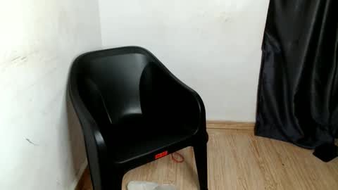 Mila online show from 03/07/26, 08:11