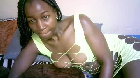 Marie online show from 10/30/25, 06:48