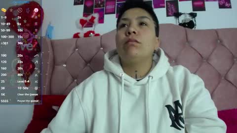 nat_evans8 online show from 06/06/26, 03:11