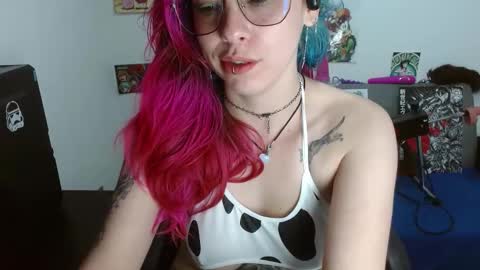 Snapshot of nat_lau chatting on 02/09/26, 12:36 Nat online show from 02/09/26, 12:36