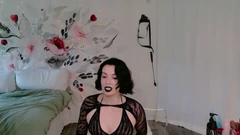 Natasha Luxxx online show from 05/04/26, 02:35