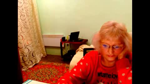 natali online show from 11/11/25, 08:09