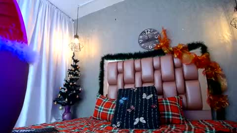 Snapshot of natali___ chatting on 12/23/24, 01:56 NATALI KIDMAN online show from 12/23/24, 01:56