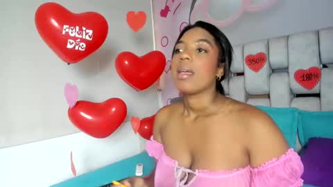 Snapshot of natali___ chatting on 02/17/25, 12:16 NATALI KIDMAN online show from 02/17/25, 12:16