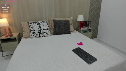 Natalia online show from 09/29/25, 03:44