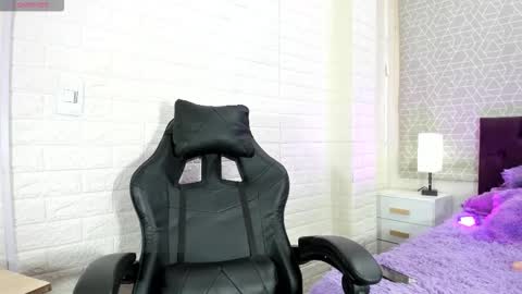 Natalia Kiss online show from 11/10/25, 04:28