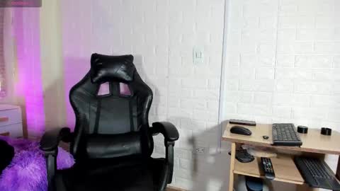 Natalia Kiss online show from 02/06/26, 11:46