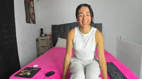 Snapshot of nataliaa05 chatting on 02/27/25, 11:59 Nati online show from 02/27/25, 11:59