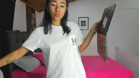 Snapshot of nataliaa05 chatting on 03/06/25, 03:46 Nati online show from 03/06/25, 03:46