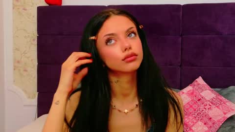 nataliacroft online show from 04/05/26, 02:14