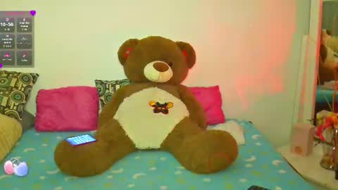 Natalia  online show from 06/16/26, 09:50