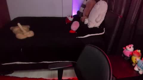 Natalia online show from 10/16/25, 08:54