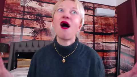 Snapshot of natalie_bitton chatting on 03/02/26, 06:03 Natalie online show from 03/02/26, 06:03