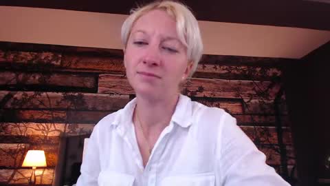 Natalie online show from 05/22/26, 08:42