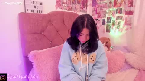 Snapshot of natalie_jaensen chatting on 02/07/25, 11:55 online show from 02/07/25, 11:55